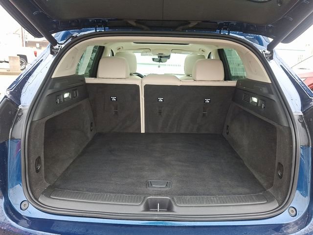 Certified 2022 Buick Envision Avenir w/ Technology Package II image 30