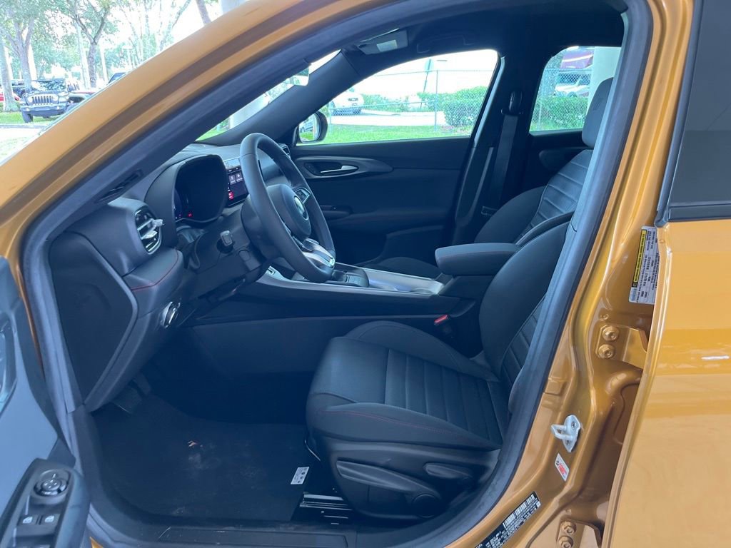 New 2024 Dodge Hornet GT w/ GT Blacktop Package image 5