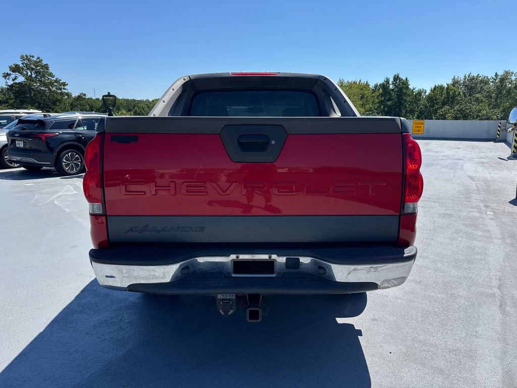 Used 2003 Chevrolet Avalanche 4x4 w/ Suspension Package, Off-Road image 6