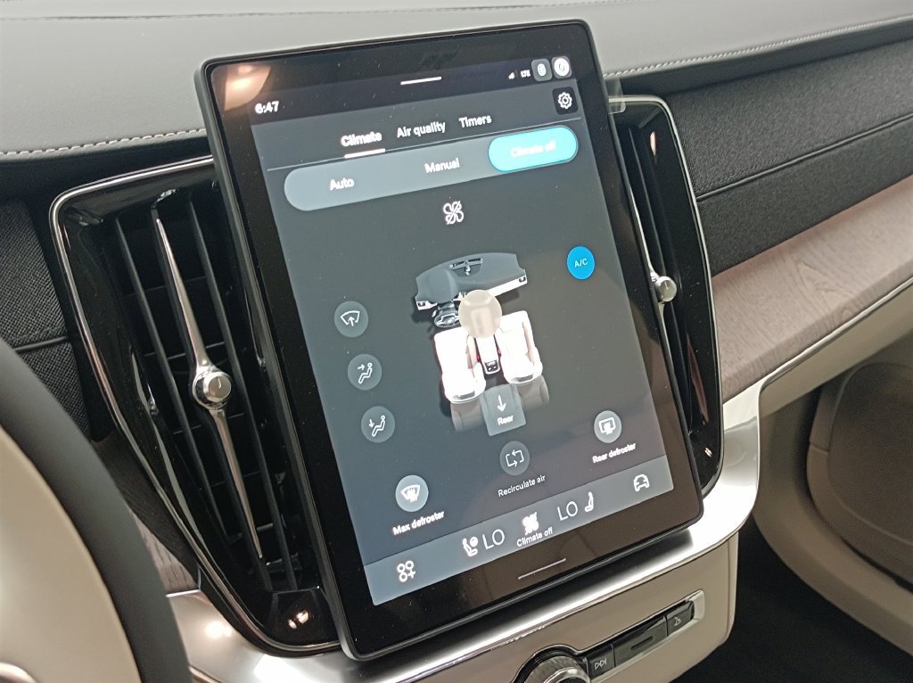 New 2027 Volvo XC90 T8 Ultra AWD/4WD image 15