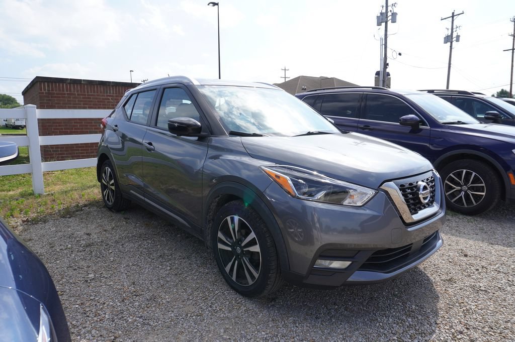 Used 2020 Nissan Kicks SR FWD image 10