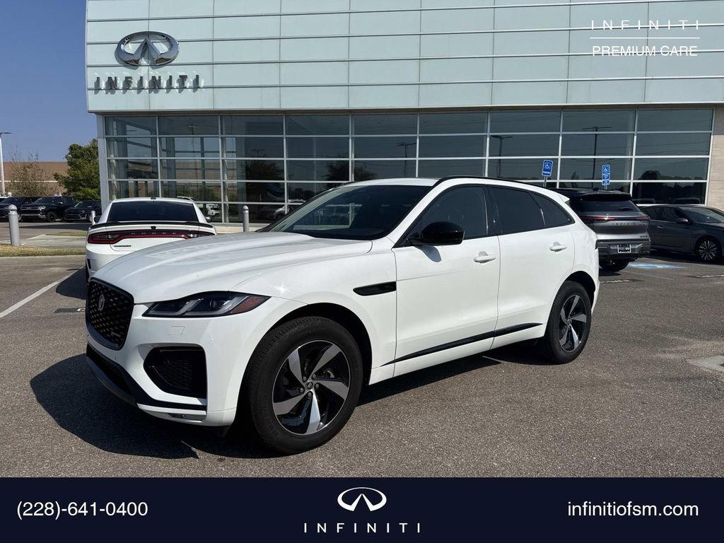 Used 2024 Jaguar F-PACE R-Dynamic S image 1