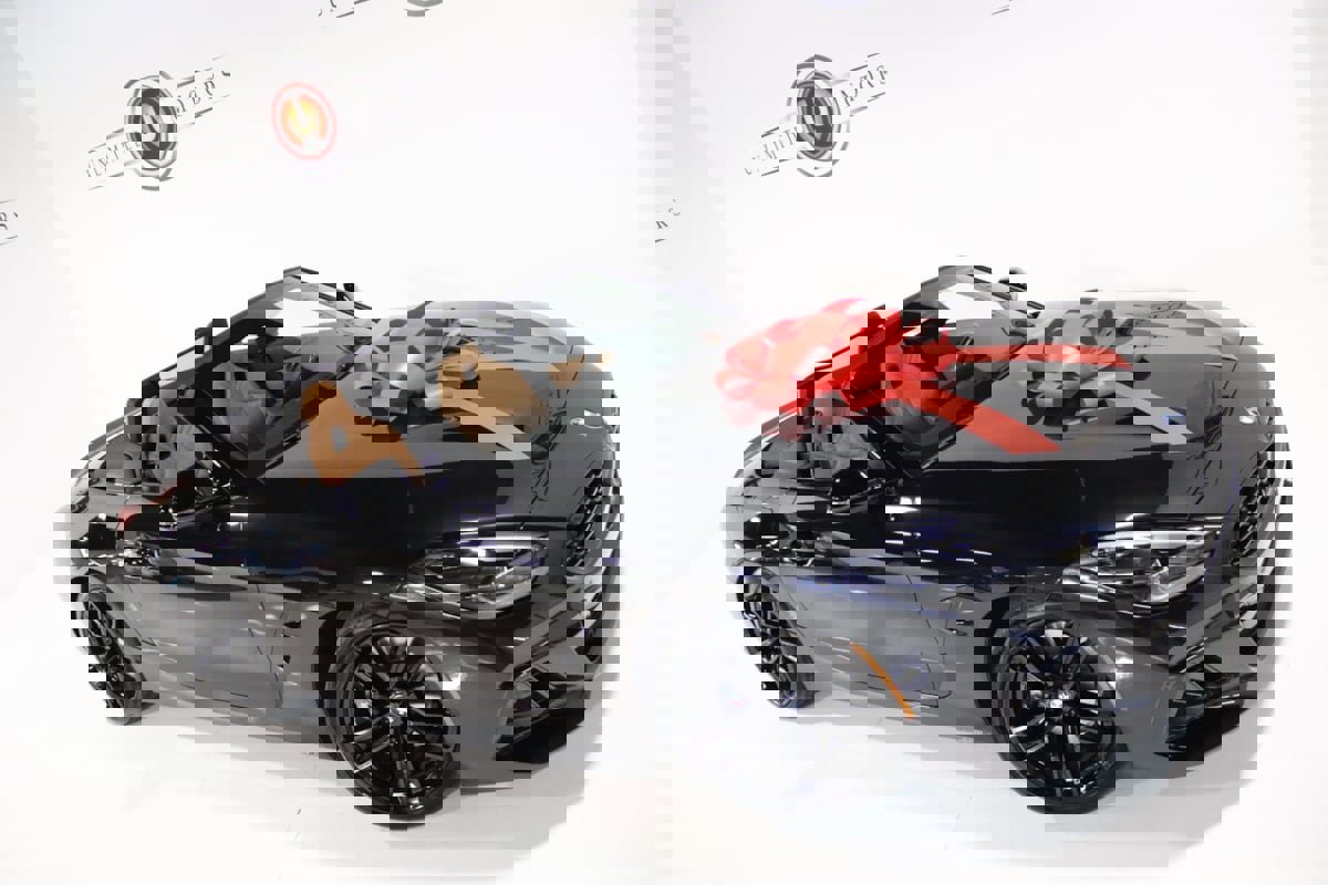 Used 2024 BMW Z4 M40i w/ Premium Package image 2