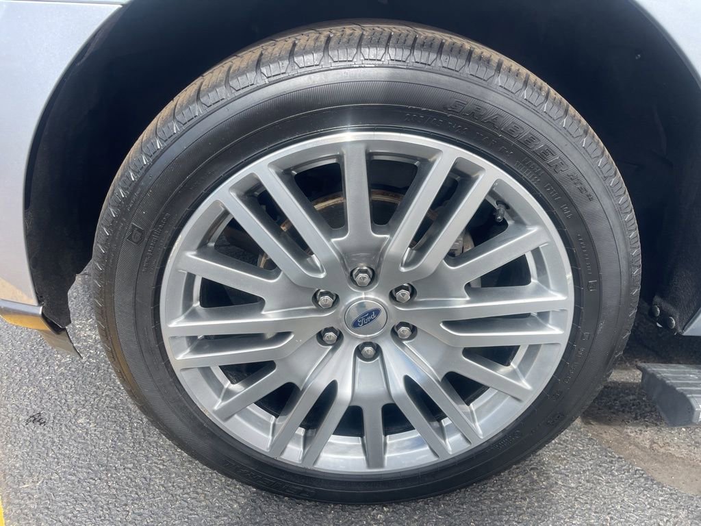 Used 2024 Ford Expedition Limited image 27