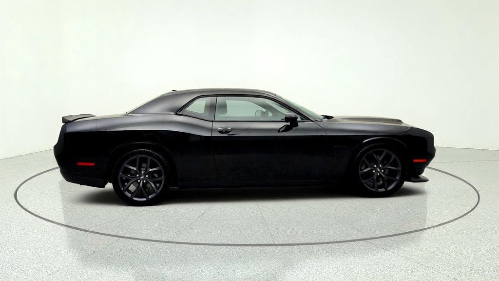 Used 2020 Dodge Challenger R/T w/ Blacktop Package RWD image 4