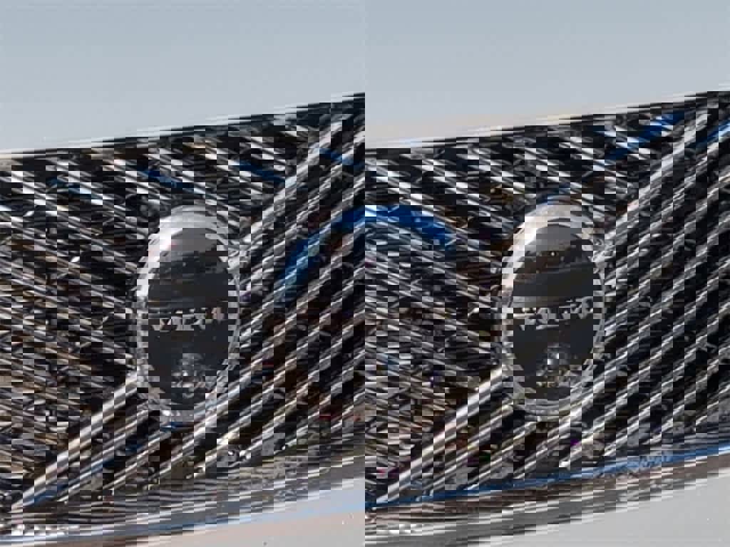 Certified 2026 Volvo XC90 B6 Plus w/ Protection Package Premier image 11