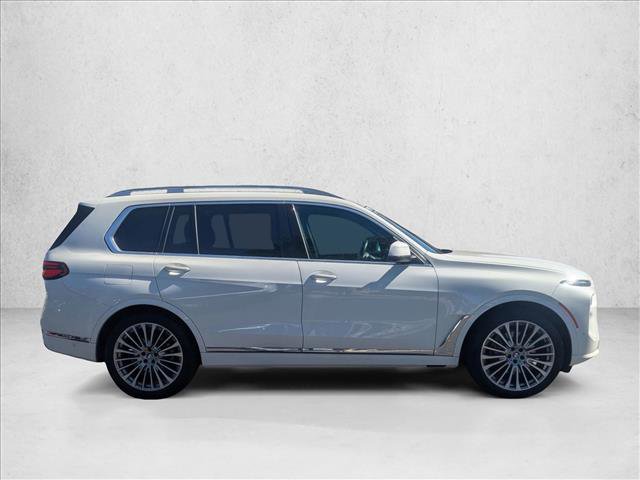 Used 2023 BMW X7 xDrive40i w/ Premium Package image 4