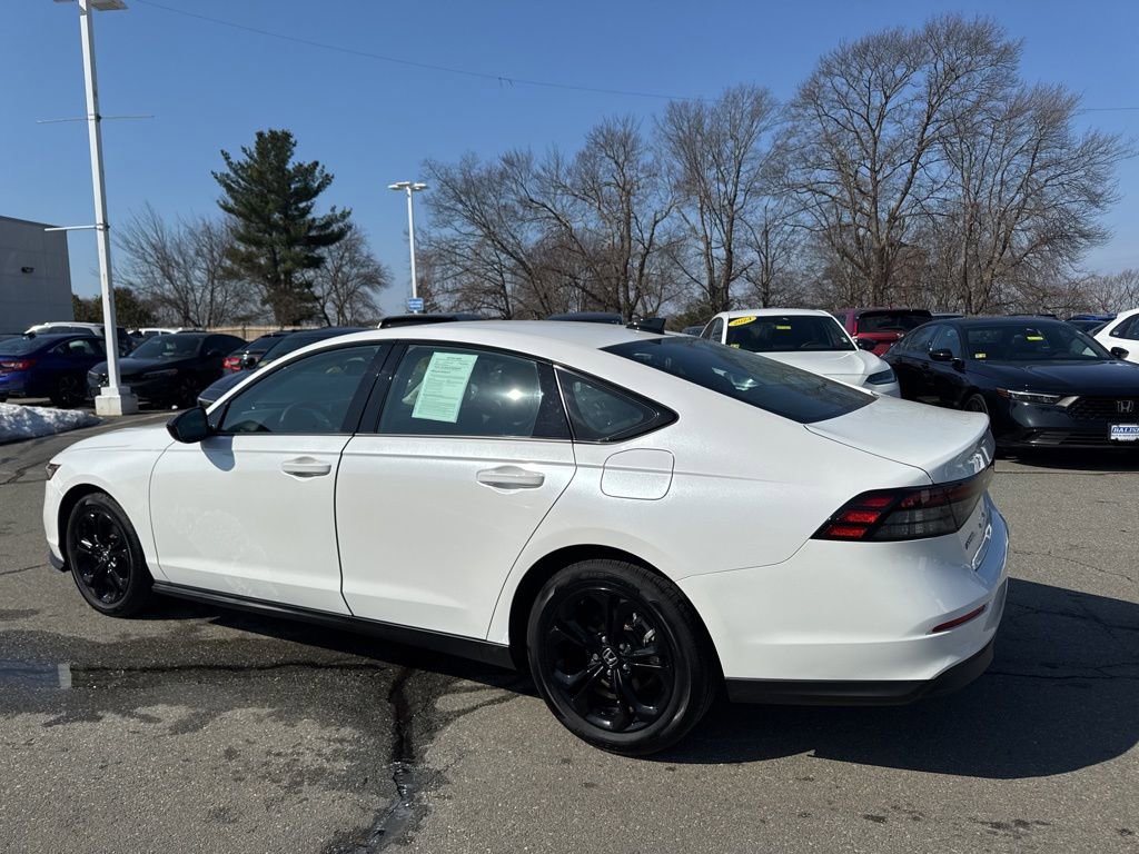 Used 2025 Honda Accord SE image 8