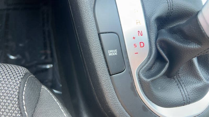 Used 2024 Kia Forte LXS FWD image 23
