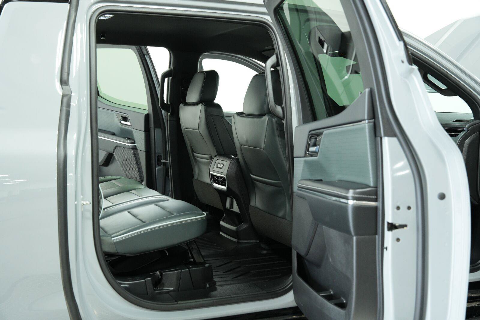 Certified 2026 GMC Sierra EV AT4 w/ AT4 Premium Package AWD/4WD image 13