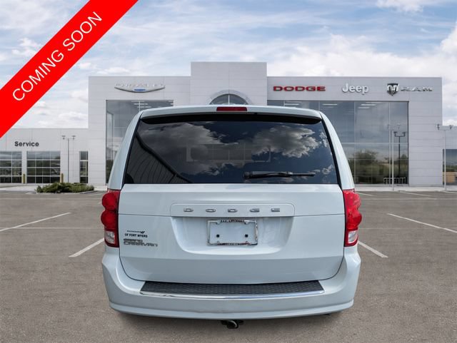 Certified 2016 Dodge Grand Caravan SE FWD image 4