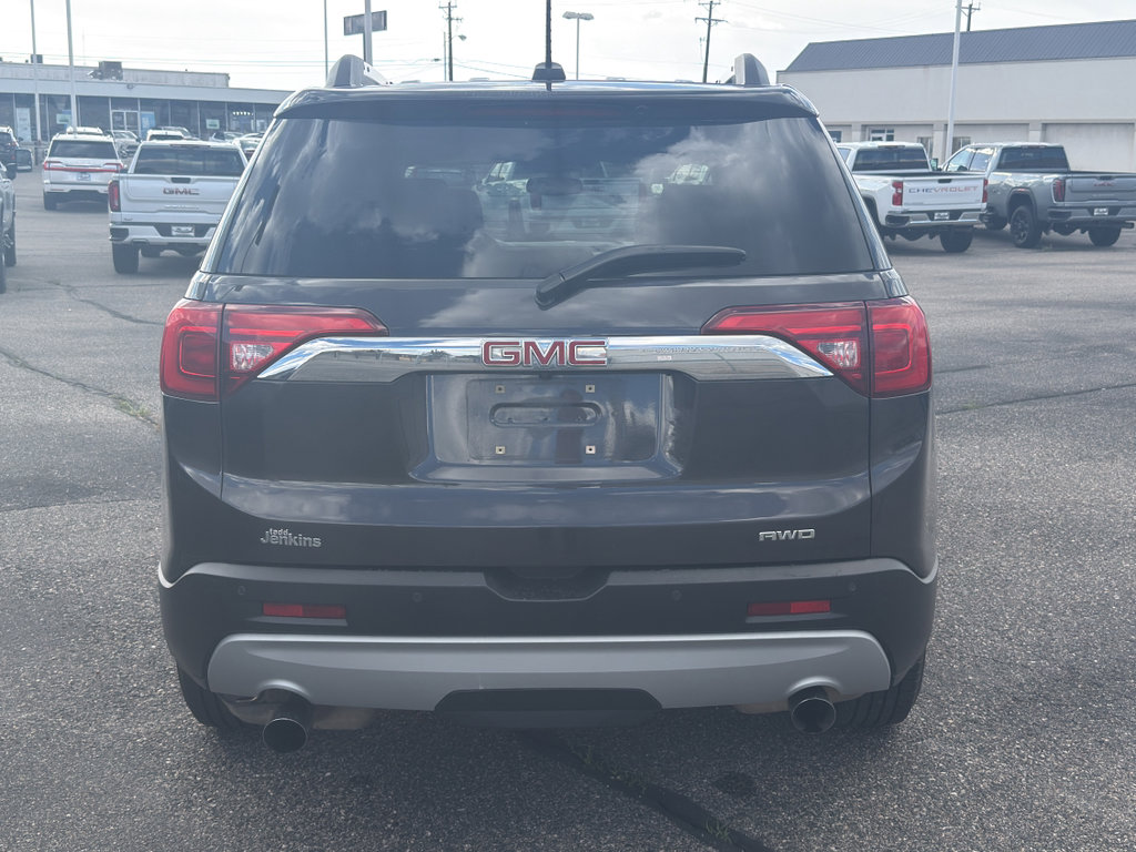 Used 2017 GMC Acadia SLT AWD/4WD image 3
