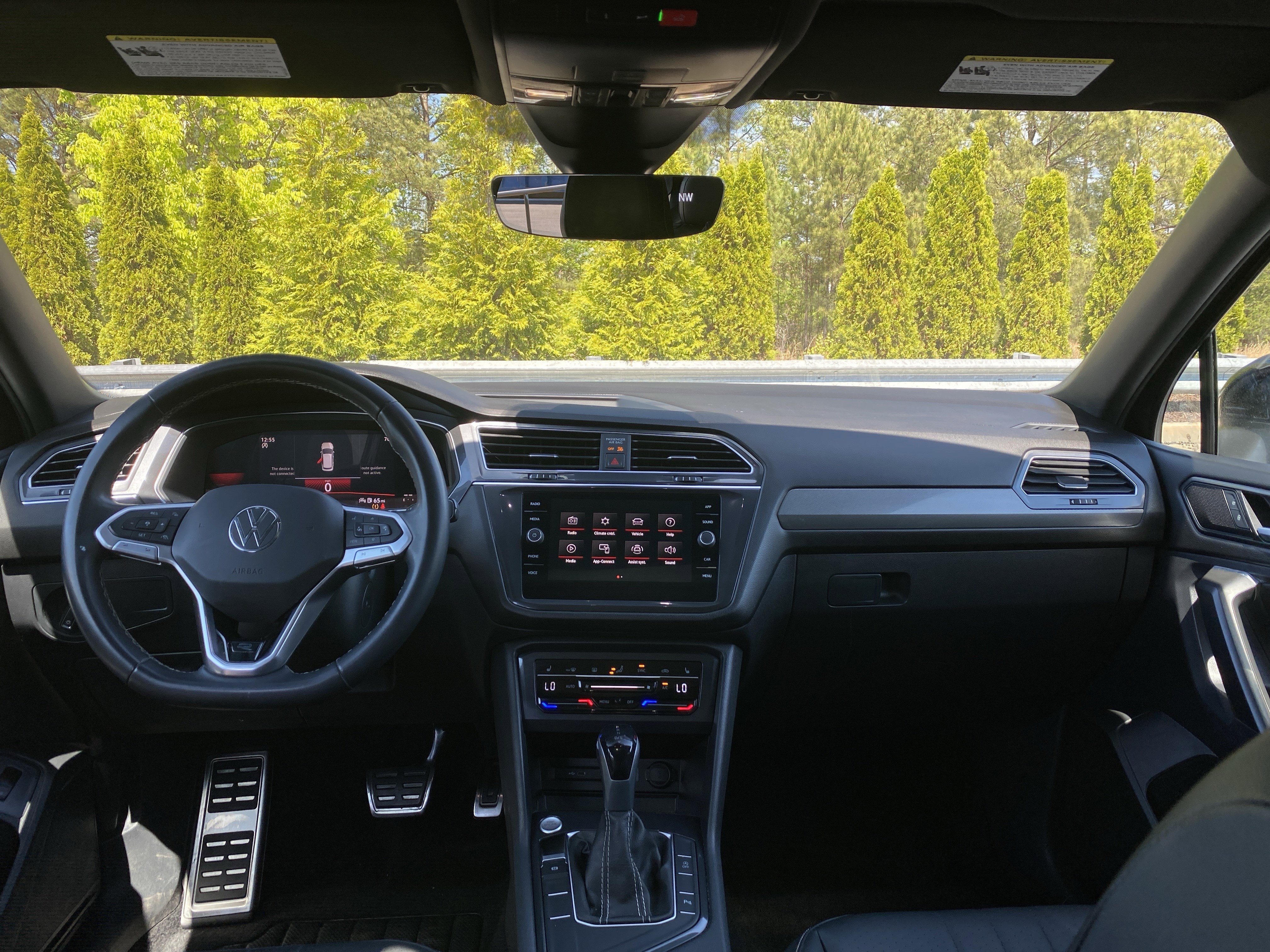 Used 2023 Volkswagen Tiguan SE R-Line FWD image 47