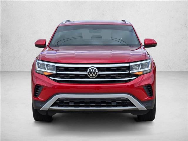 Used 2023 Volkswagen Atlas Cross Sport SE w/ Panoramic Sunroof Package FWD image 2