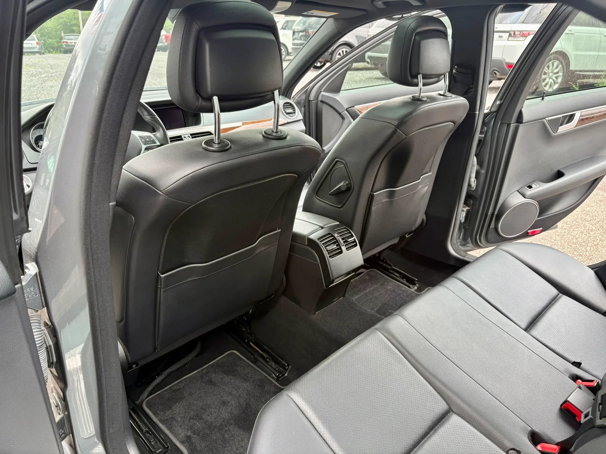 Used 2012 Mercedes-Benz C 300 4MATIC Sedan image 18