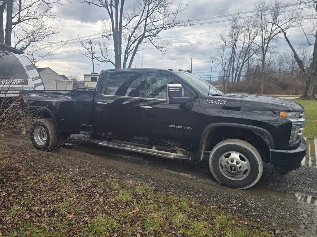 Used 2021 Chevrolet Silverado 3500 High Country image 1
