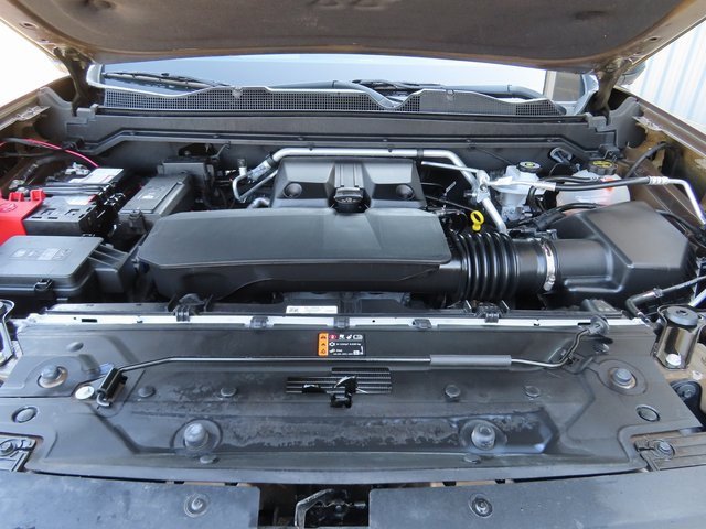 Used 2024 GMC Canyon AT4X w/ AT4X AEV Edition image 15