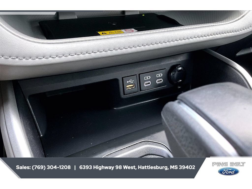Used 2023 Toyota Highlander XLE FWD image 24