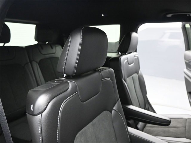 New 2025 Jeep Grand Cherokee L Altitude image 20