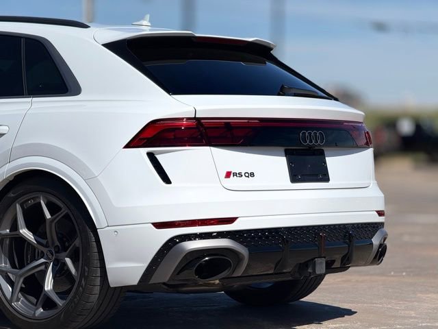 Used 2025 Audi RS Q8 performance image 16