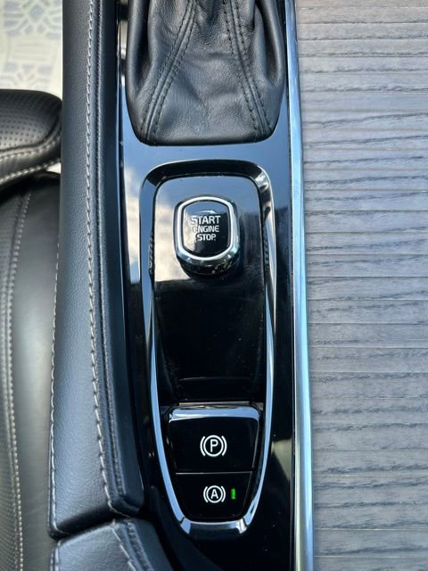 Used 2022 Volvo XC90 T6 Inscription w/ Climate Package AWD/4WD image 32