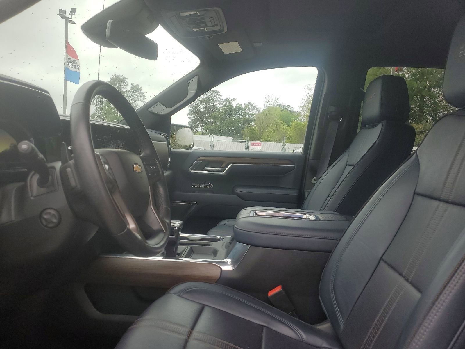 Certified 2022 Chevrolet Silverado 1500 High Country w/ High Country Premium Package image 8