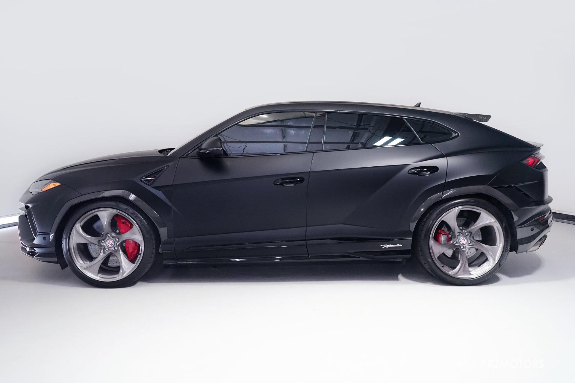 Used 2023 Lamborghini Urus Performante AWD/4WD image 5