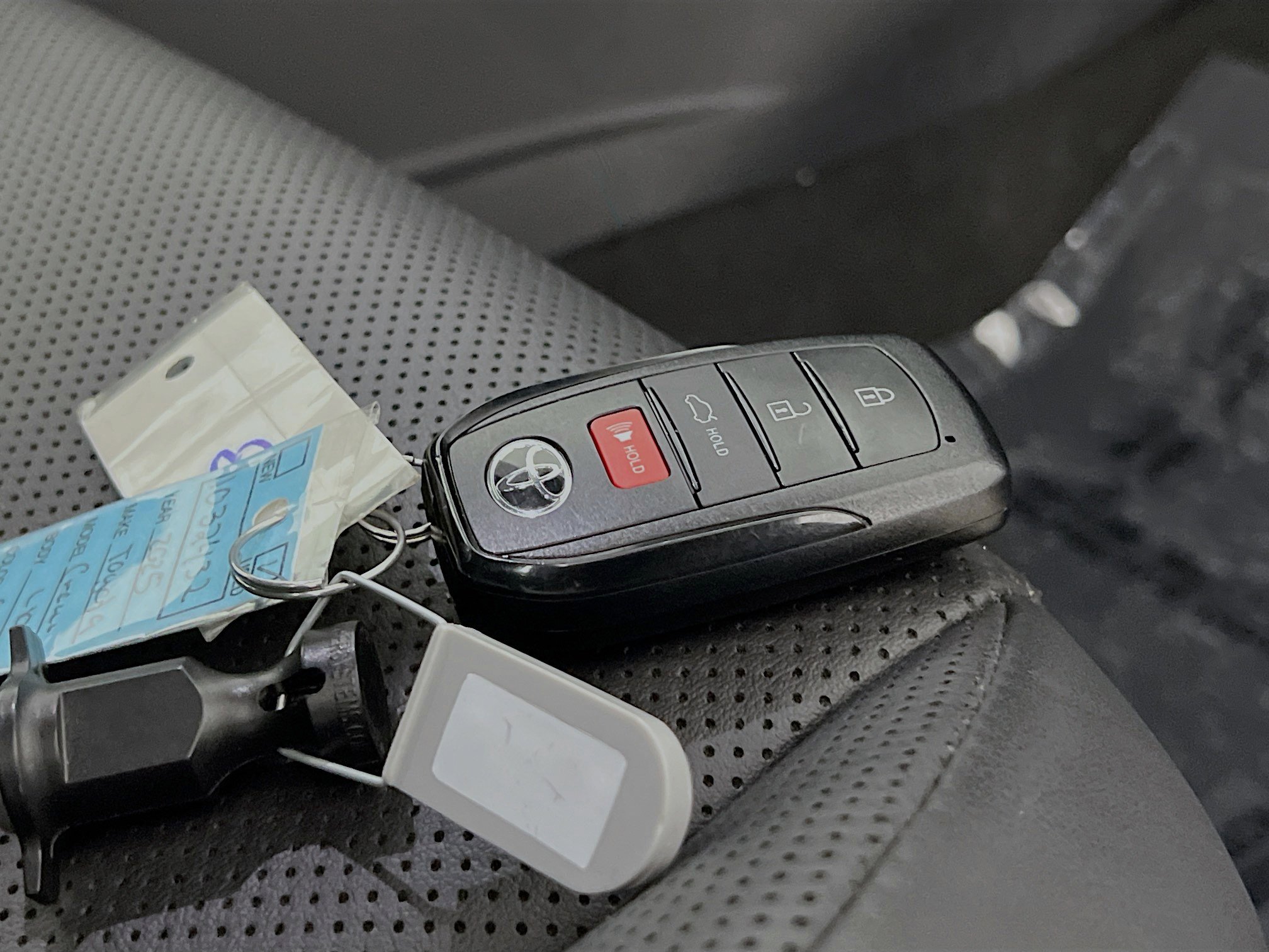 Used 2025 Toyota Crown XLE image 36