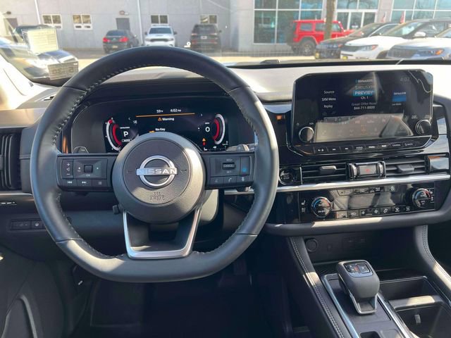 Used 2025 Nissan Pathfinder Platinum w/ Cargo Package AWD/4WD image 13