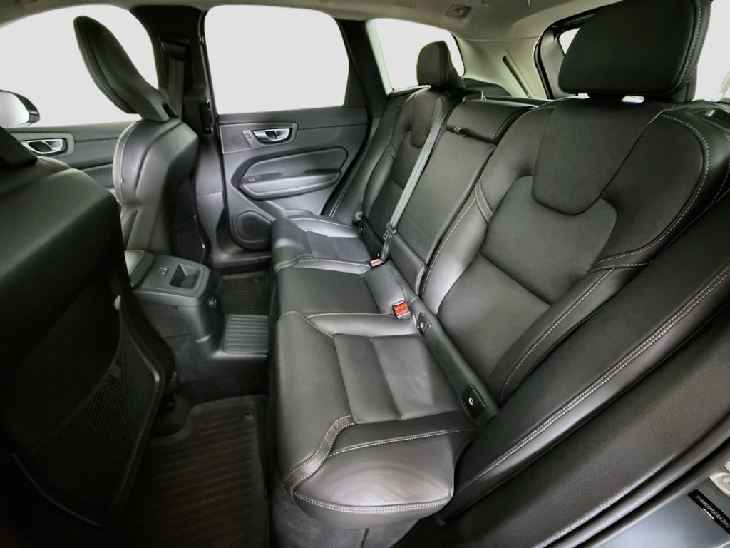 Used 2024 Volvo XC60 T8 Ultimate w/ Climate Package AWD/4WD image 25