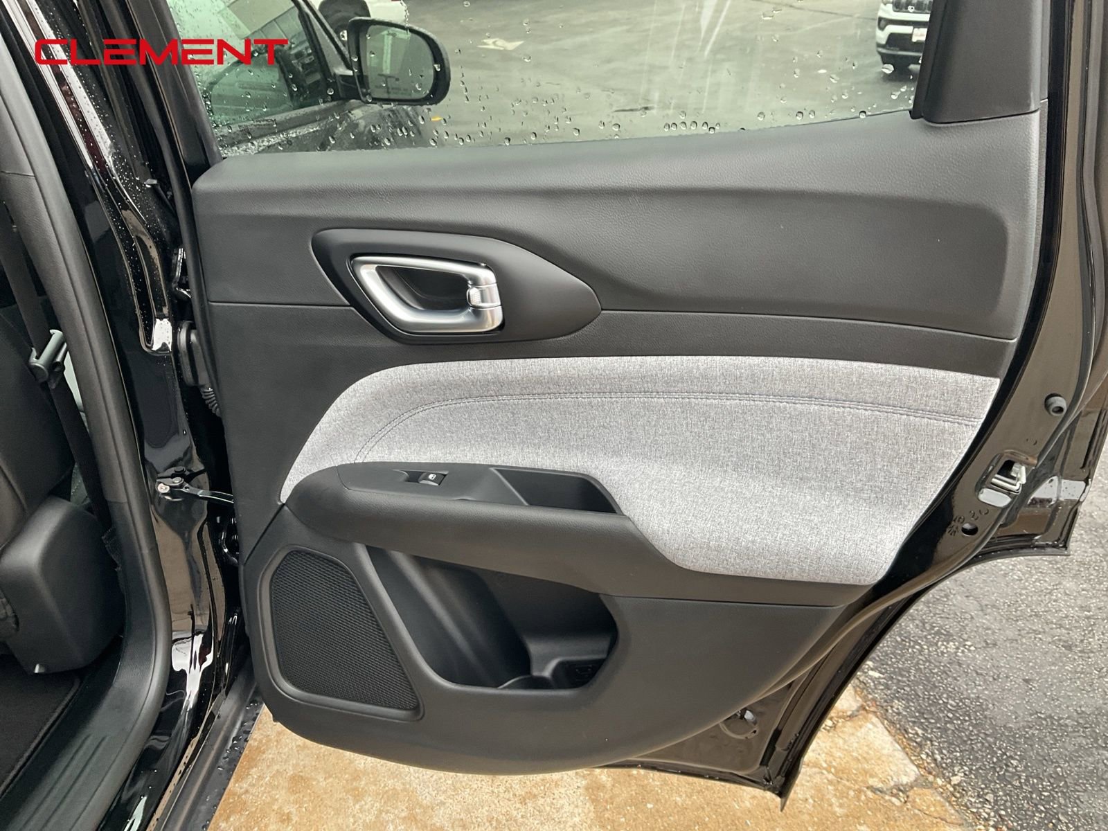 New 2026 Jeep Compass Latitude image 17