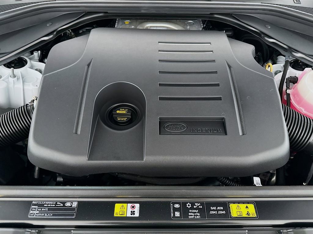 New 2026 Land Rover Range Rover SE image 32