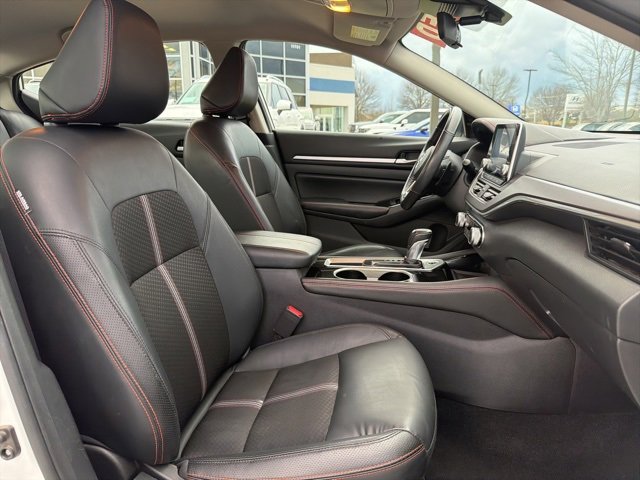 Used 2024 Nissan Altima 2.5 SR image 31