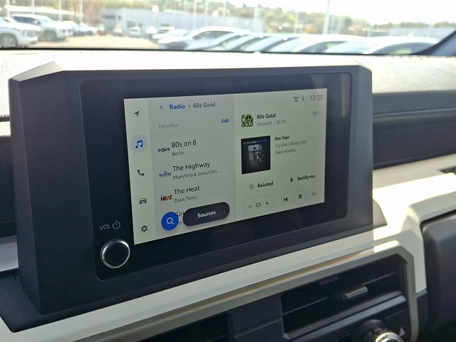 Certified 2024 Toyota Tacoma TRD Off-Road AWD/4WD image 16