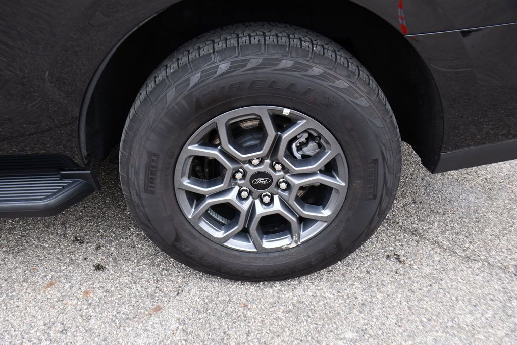 Used 2025 Ford Expedition Active image 25