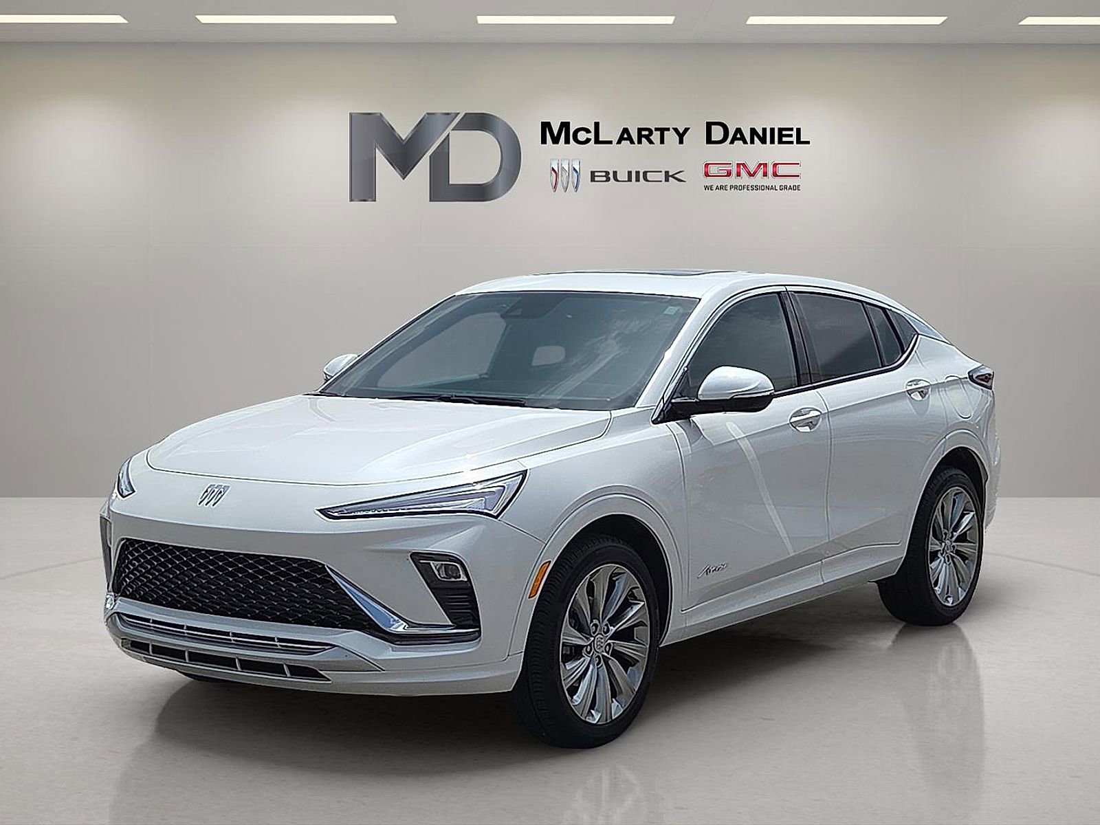 Used 2025 Buick Envista Avenir FWD image 2