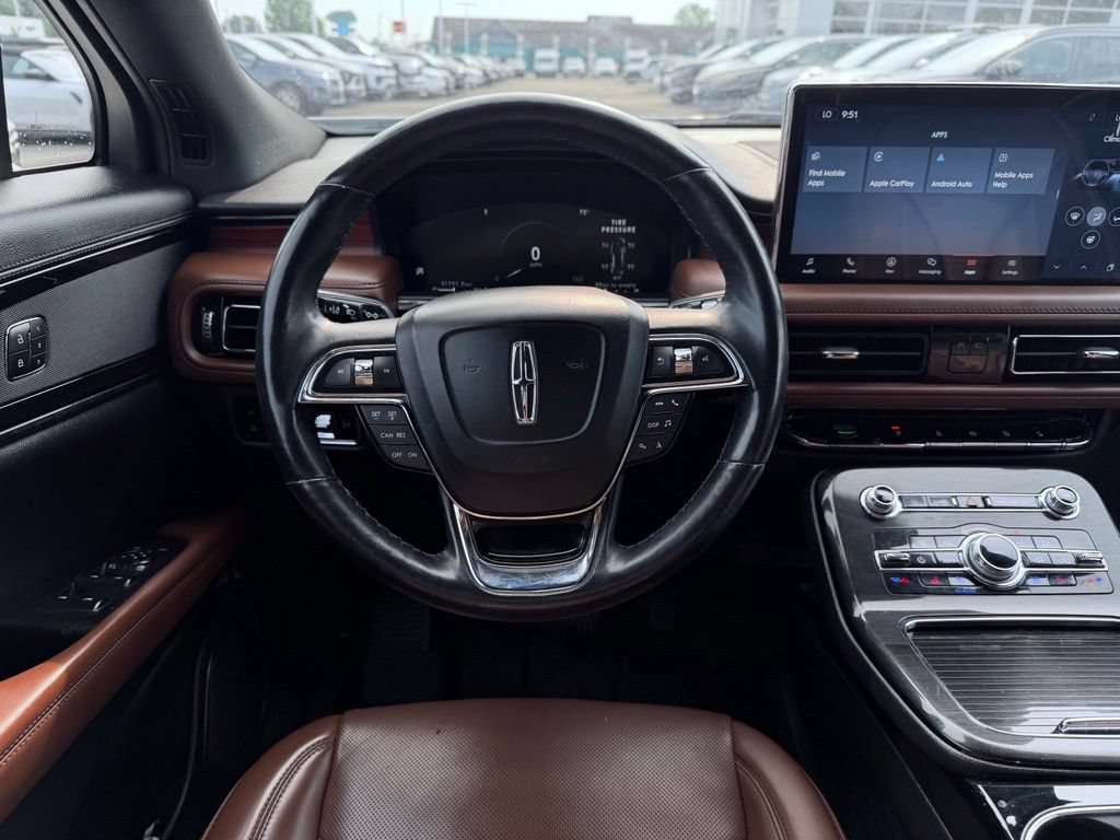 Used 2023 Lincoln Nautilus Reserve AWD/4WD image 29