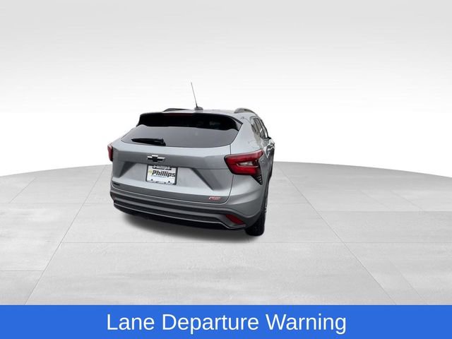 Certified 2025 Chevrolet Trax RS w/ Driver Confidence Package image 9