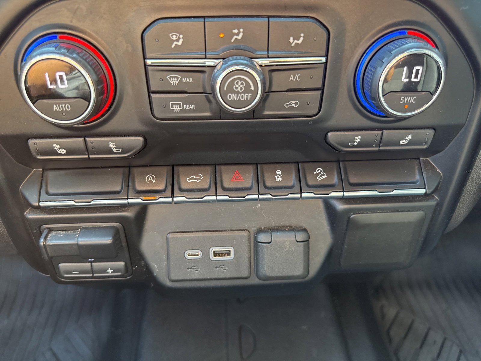 Used 2021 Chevrolet Silverado 1500 RST image 26