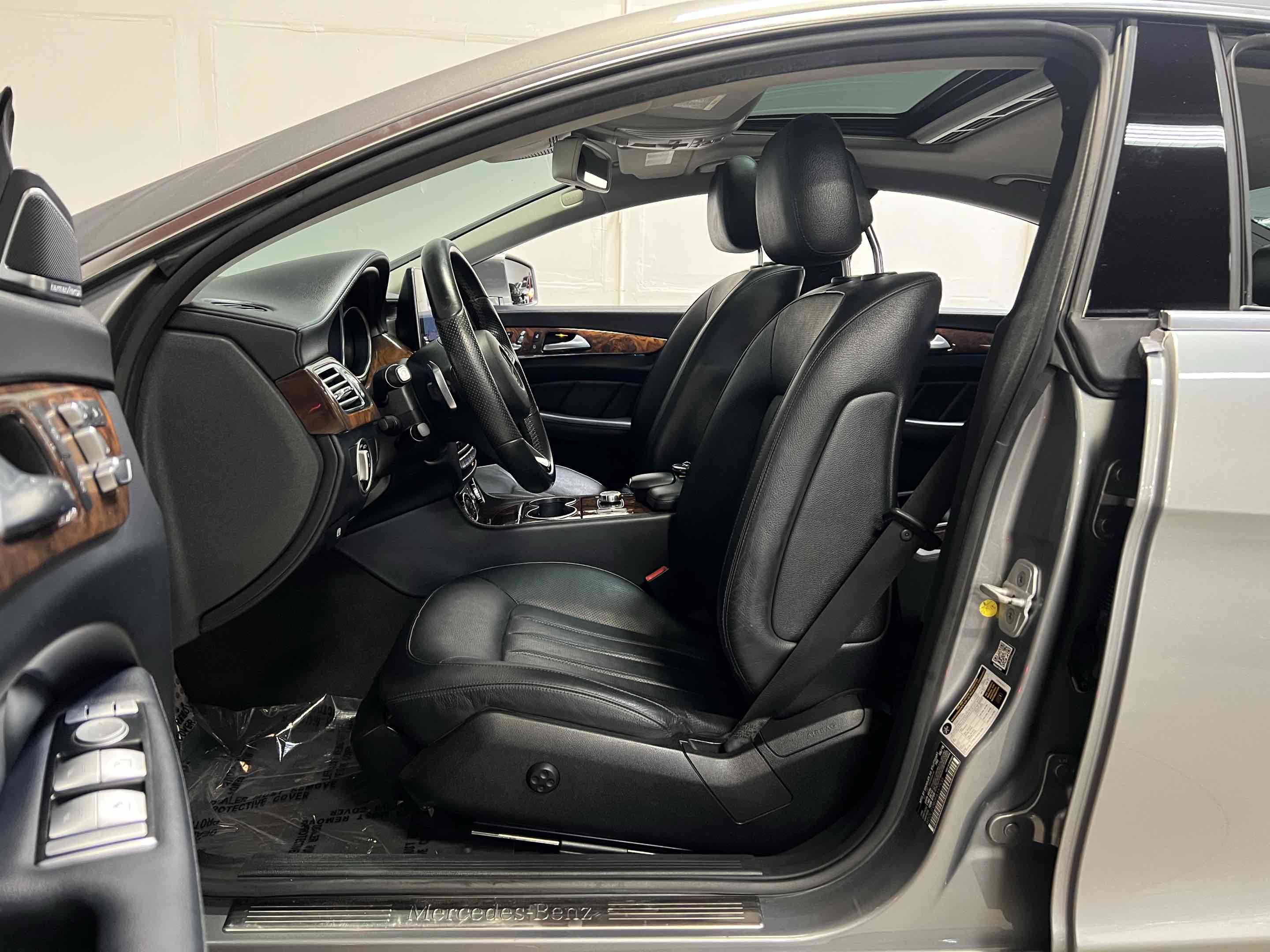 Used 2015 Mercedes-Benz CLS 550 image 4