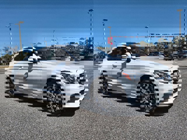 Used 2017 Mercedes-Benz C 300 Coupe image 3