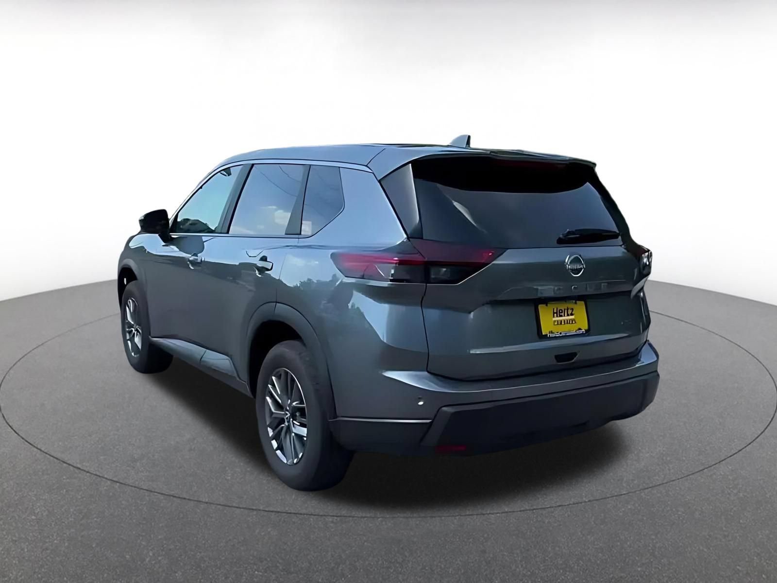 Used 2026 Nissan Rogue SV AWD/4WD image 10