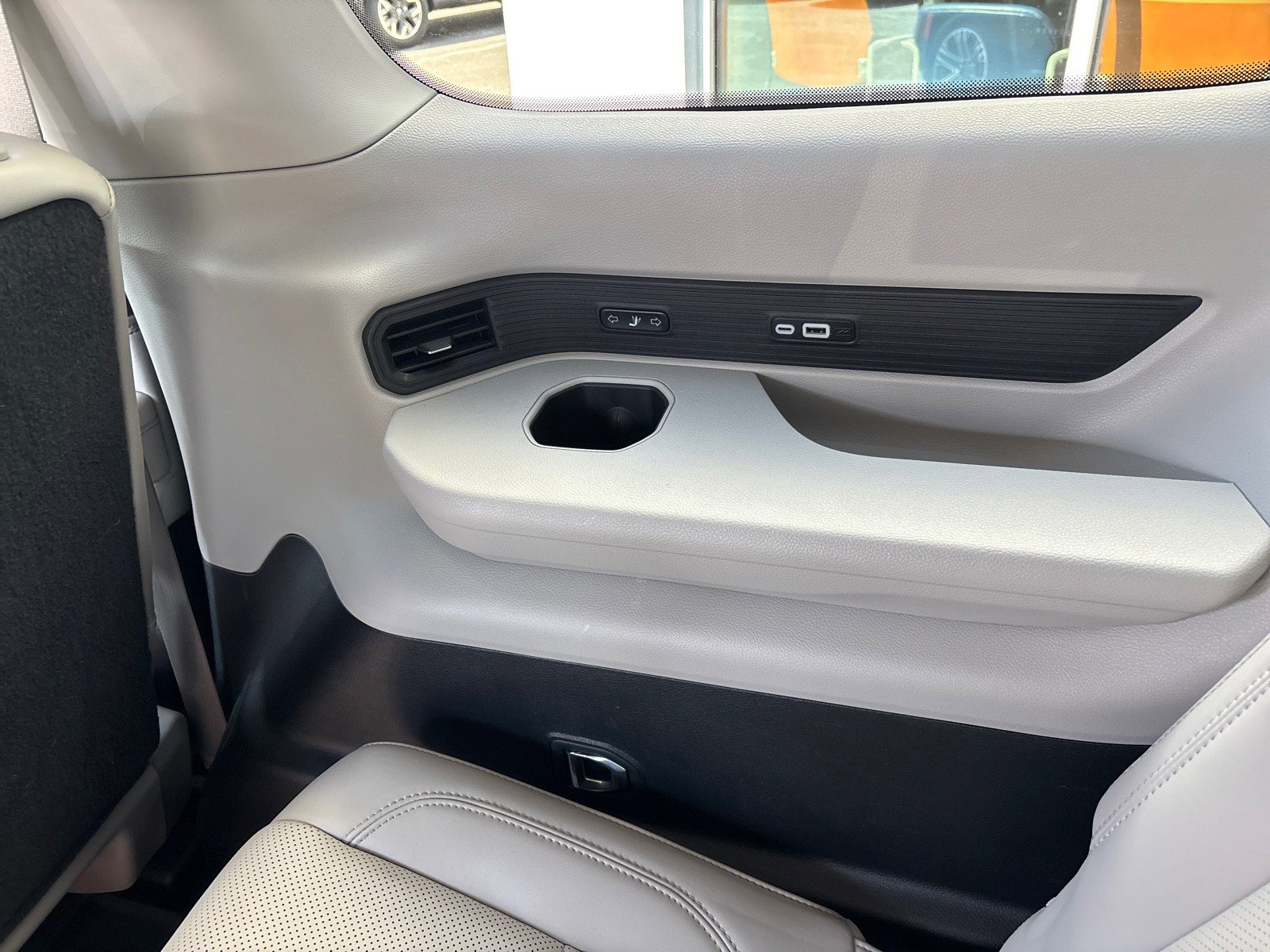 Used 2022 Jeep Wagoneer Series III w/ Flexible Seating Group image 40