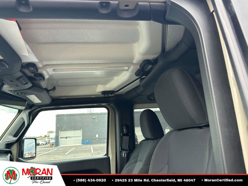 Used 2022 Jeep Wrangler Sport AWD/4WD image 18