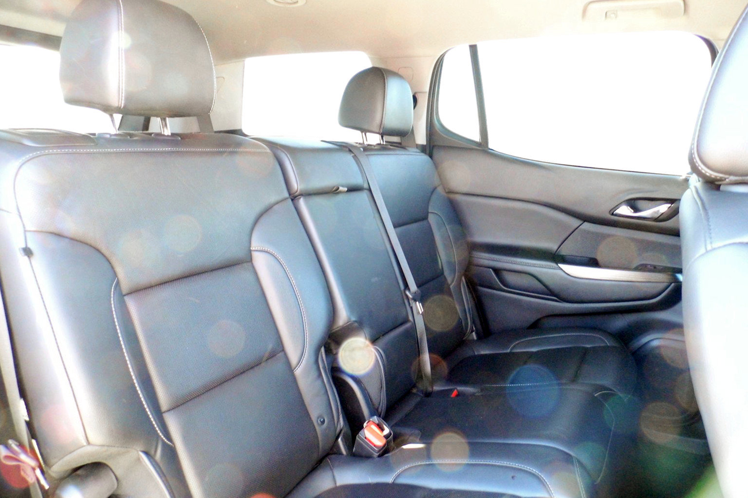 Used 2023 GMC Acadia SLT image 25