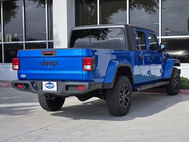 Used 2022 Jeep Gladiator Sport image 7