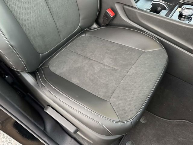 New 2025 Jeep Grand Cherokee Altitude image 14