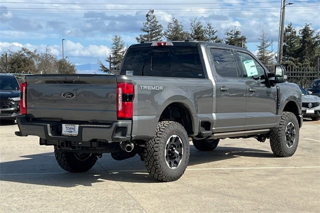 New 2026 Ford F250 Lariat w/ Tremor Off-Road Package image 4