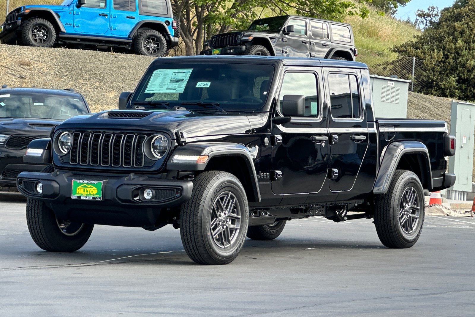 New 2026 Jeep Gladiator Sport AWD/4WD image 8