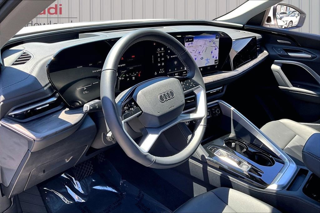 Used 2025 Audi Q5 Premium Plus w/ Premium Plus AWD/4WD image 17